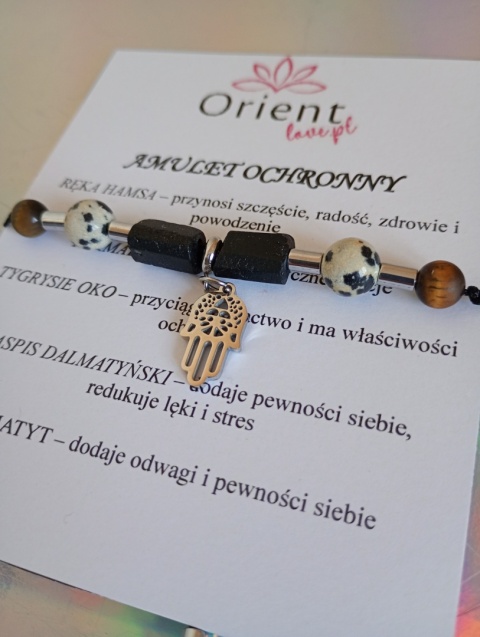 Amulet ochronny z ręką hamsta
