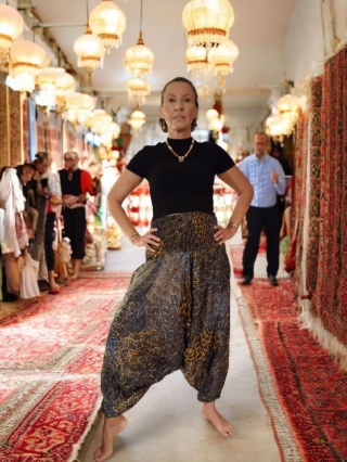 Szarawary ze złotym wzorem Made in India